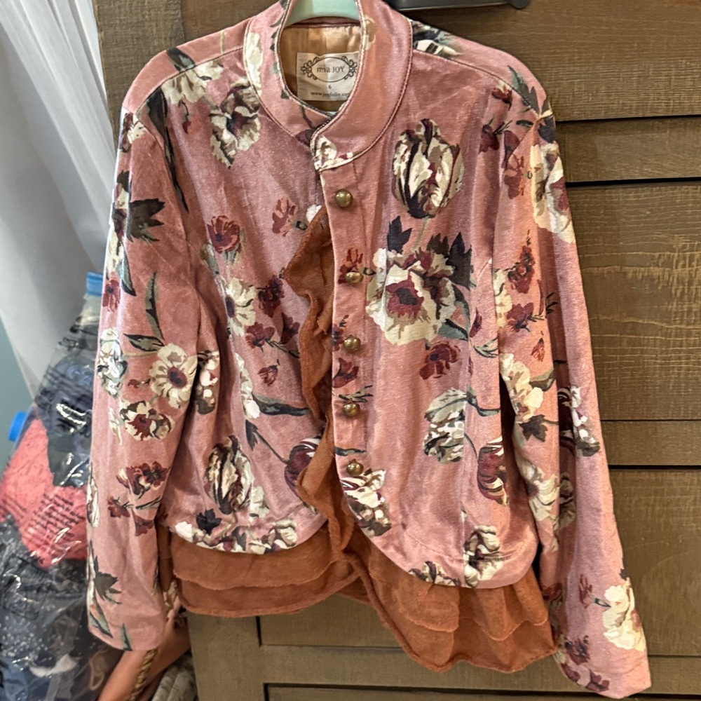 Joyfolie Floral Pink Velvet Blazer